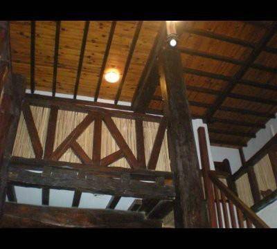 Balustrades, plafonds, poutres, pierres et escaliers avant .. (12)