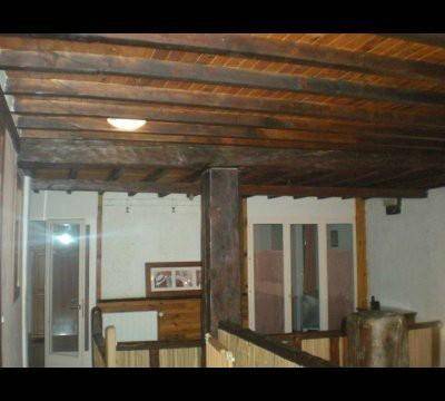 Balustrades, plafonds, poutres, pierres et escaliers avant .. (1)