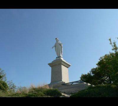 Croix, calvaire, Madone, fontaine (12)